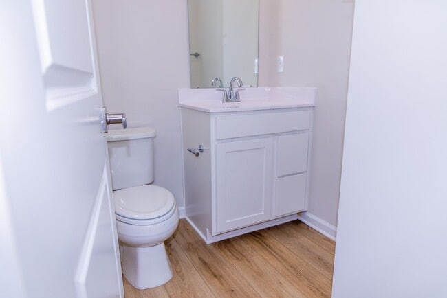 Building Photo - 4 Bedroom Home in Waynesboro