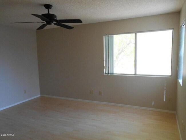Building Photo - 5056 W Boston Way S