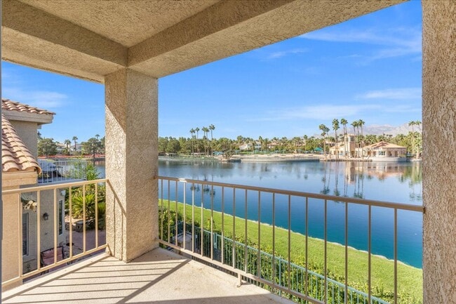 Building Photo - Fabulous Home!