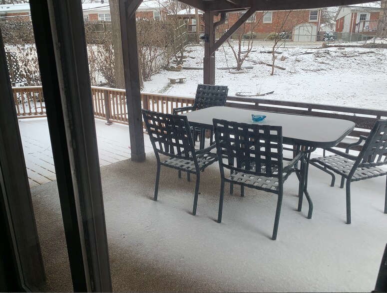 Building Photo - 9001 Kickapoo Dr