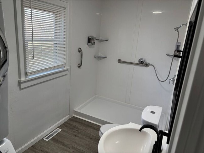 Building Photo - 2944 N 58th St