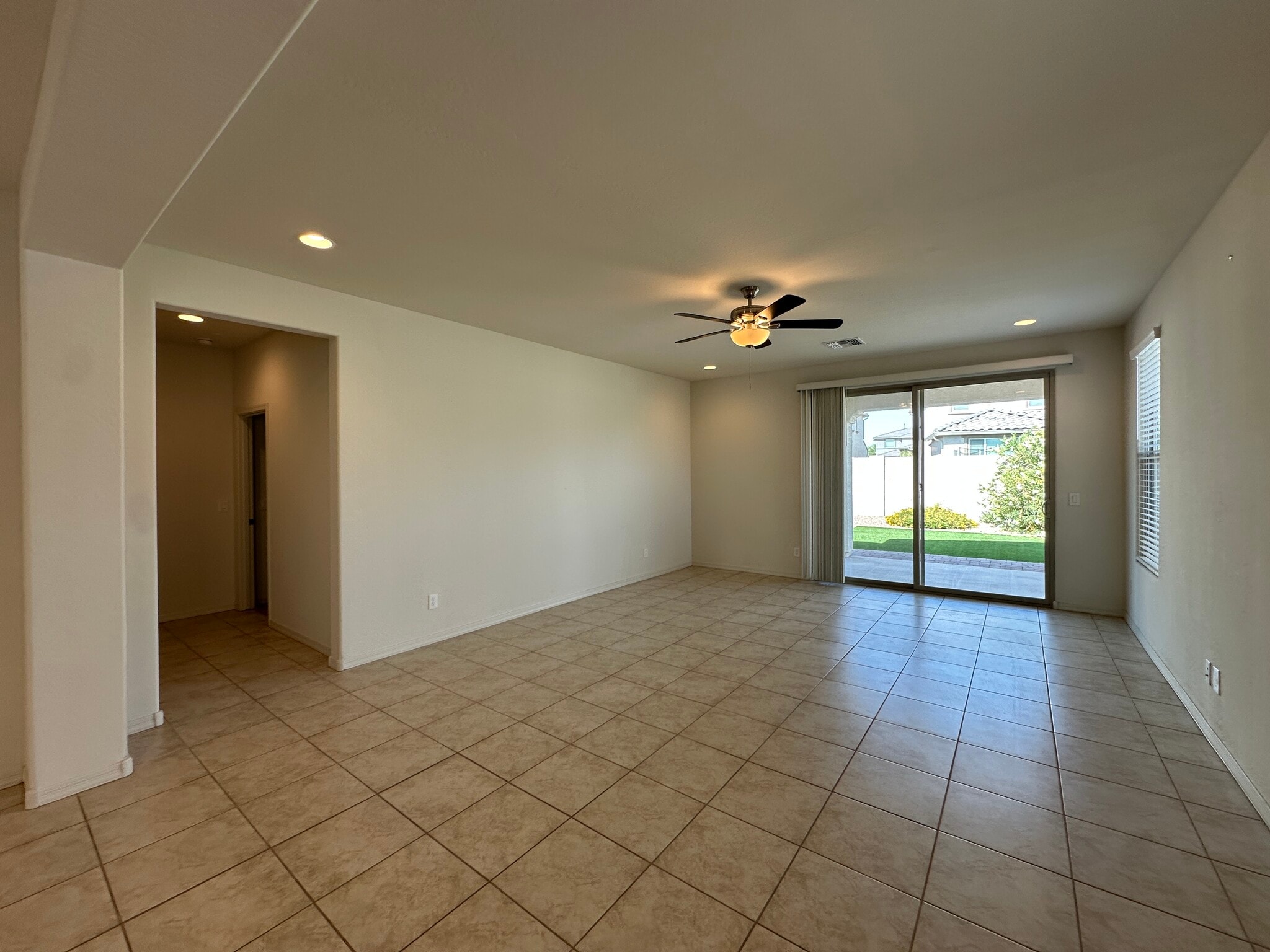 Building Photo - 5708 N 88th Ave