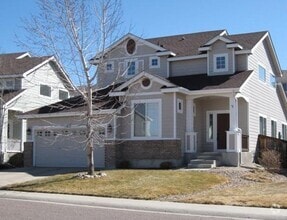 Building Photo - A Gem in Highlands Ranch
