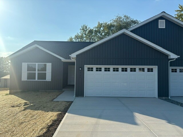 Primary Photo - 905 Jefferson St