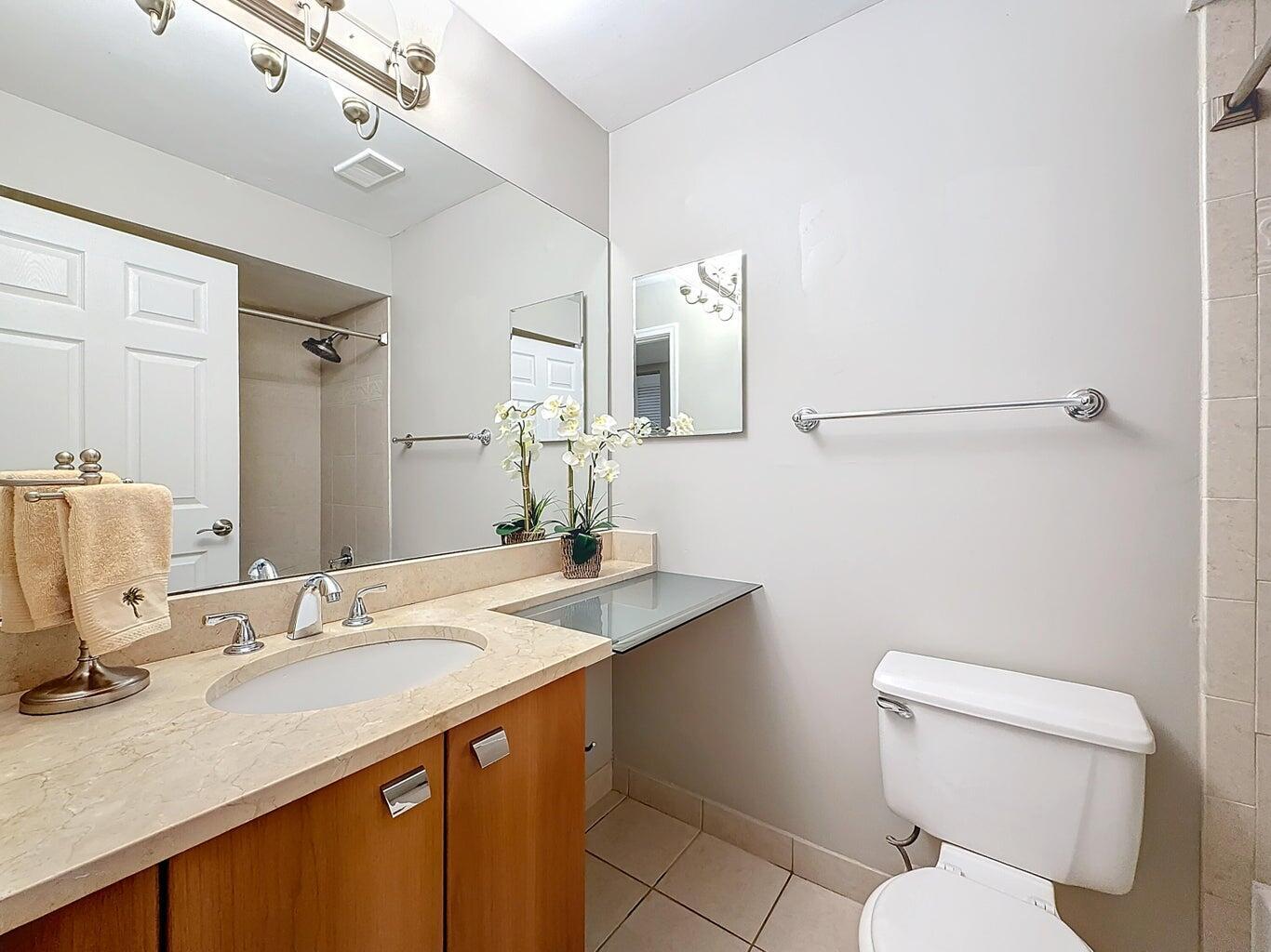 Building Photo - 1020 Crystal Way