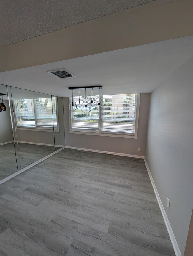 Building Photo - 3462 NE Causeway Blvd