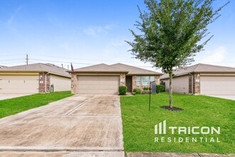 Building Photo - 10818 Harston Dr