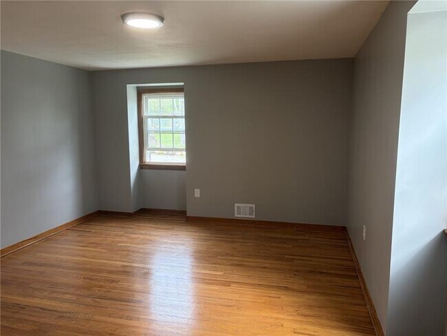 Building Photo - 9280 N Florence Rd