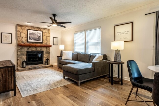 Building Photo - 2037 Sutter Pkwy