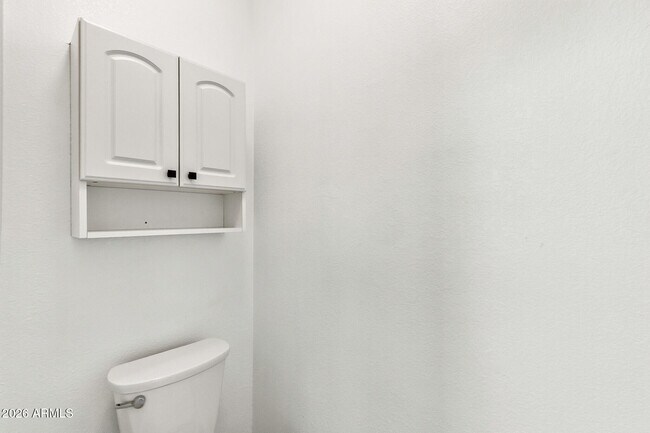 Building Photo - 1402 E Shannon St