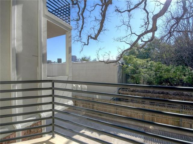 Building Photo - 4051 Travis St