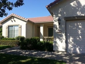 Building Photo - Adult 55+ Lovely Home in Springfield @ Whitney Oaks with a View