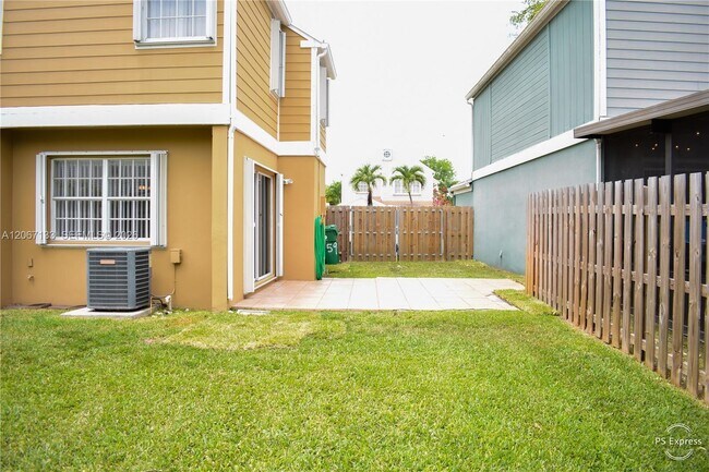 Building Photo - 11759 SW 117th Pl