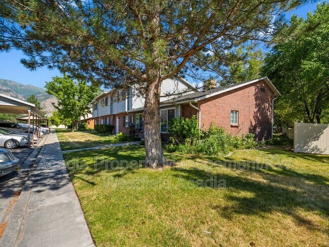 Building Photo - 945 S Freedom Blvd