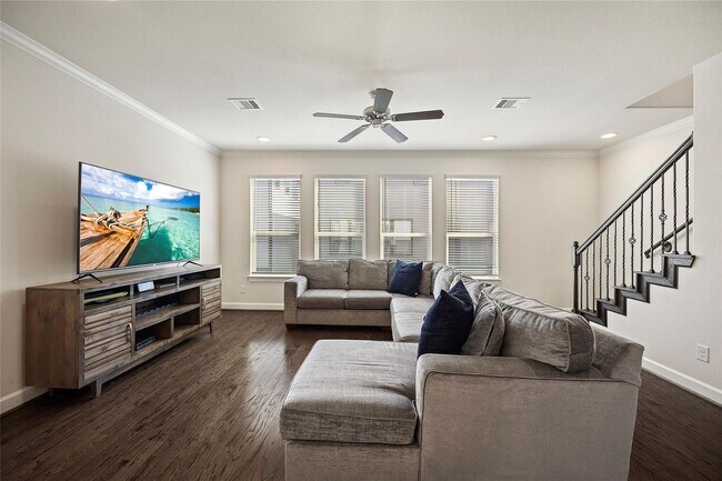 Building Photo - 1506 Brayson Oaks Pl