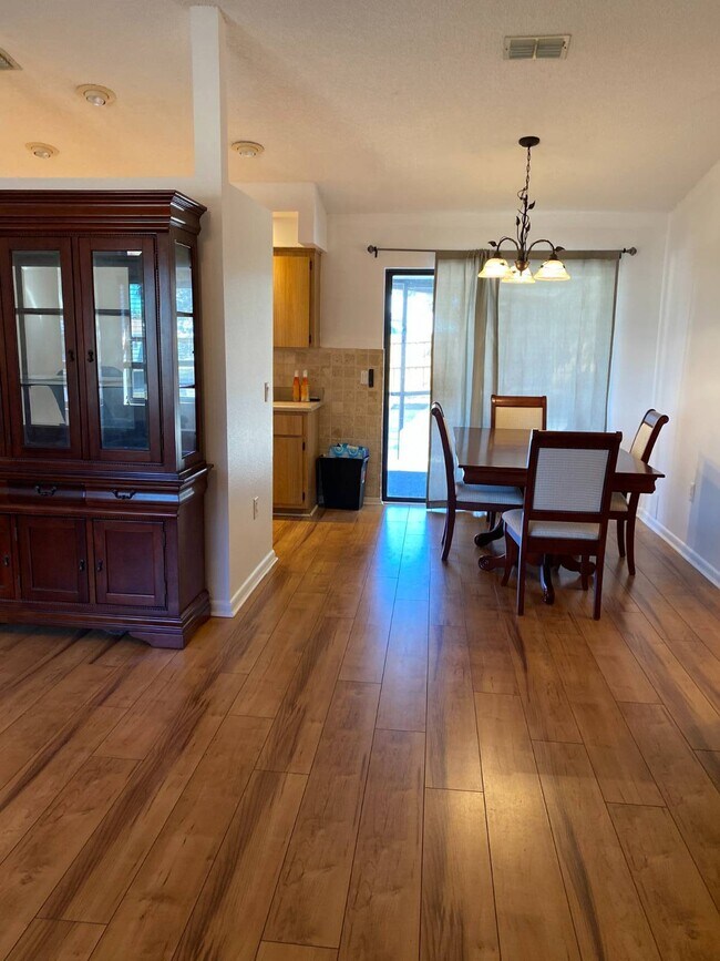 Building Photo - 5344 Elwood Rd