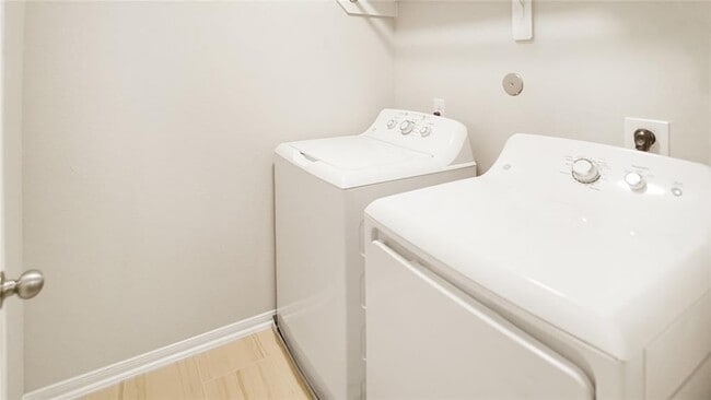 Building Photo - 15643 Countesswells Dr