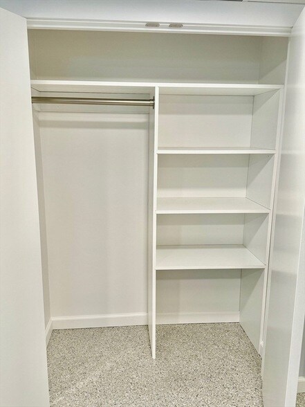 Building Photo - 40 Judy Ln