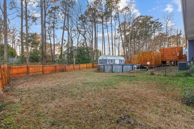 Building Photo - 214 Manchester Rd