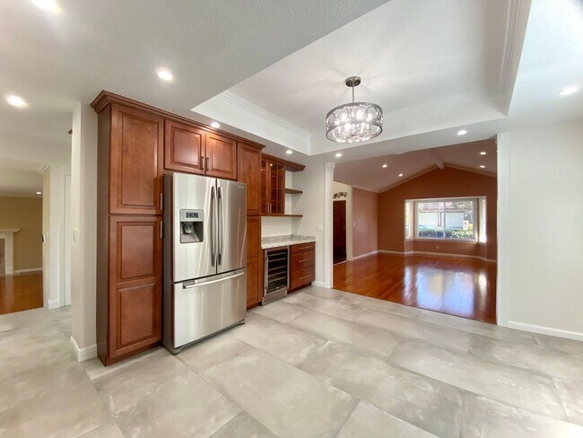 Building Photo - Spacious 4-Bedroom Irvington Home with Mod...
