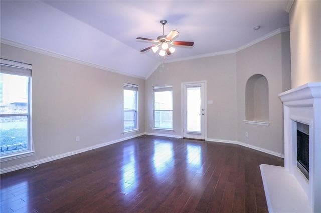 Building Photo - 725 Red Elm Ln