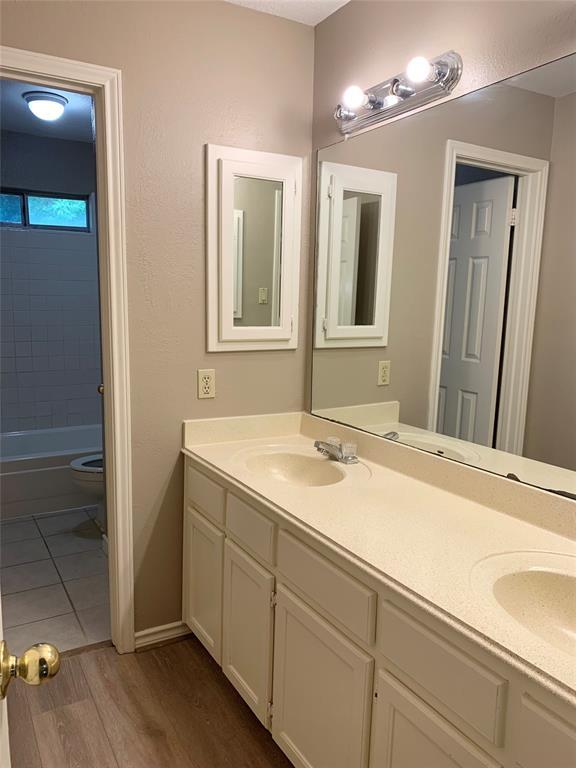Building Photo - 4623 Chestnut Meadow Dr
