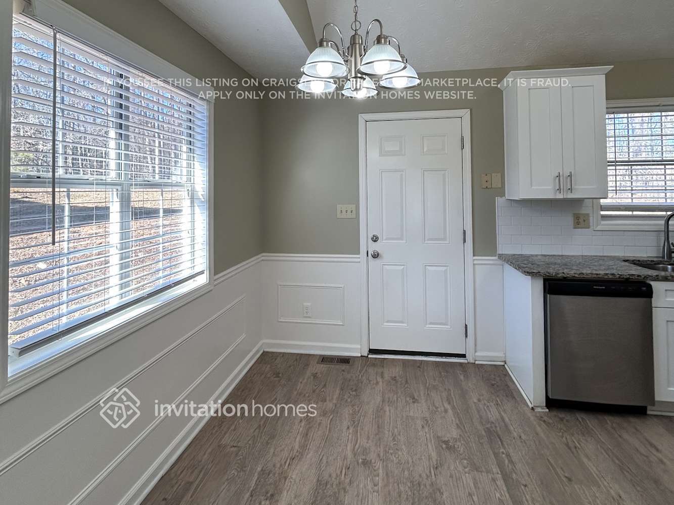 Building Photo - 3920 Garrett Springs Dr