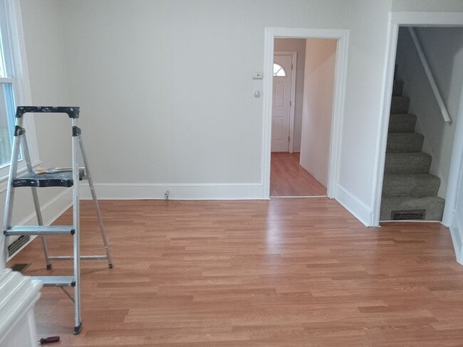 Building Photo - 2 Bedroom House in Millville NJ FOR RENT $1500