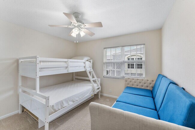 Building Photo - 2704 Vision Dr