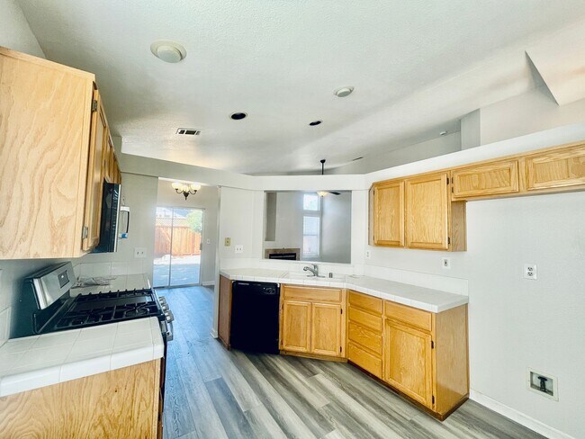 Building Photo - 5218 Roundup Way