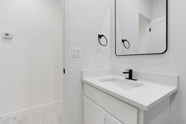Building Photo - 15244 Hunch Ct