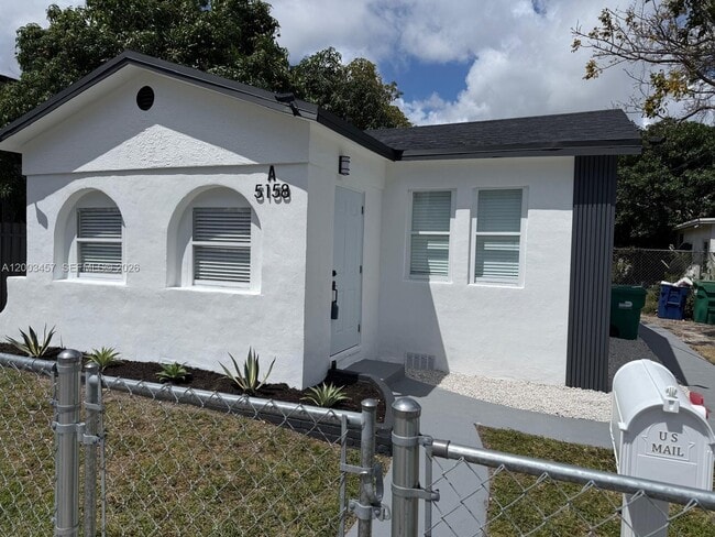 Building Photo - 5158 NW 19th Ave