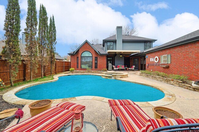 Building Photo - 2005 Glory Creek Cir