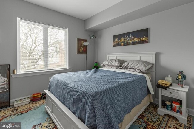 Building Photo - 2524 Sepviva St