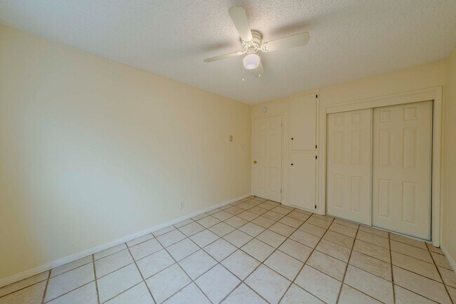 Building Photo - CORONADO