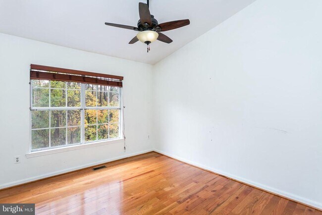 Building Photo - 14 Tivoli Lake Ct