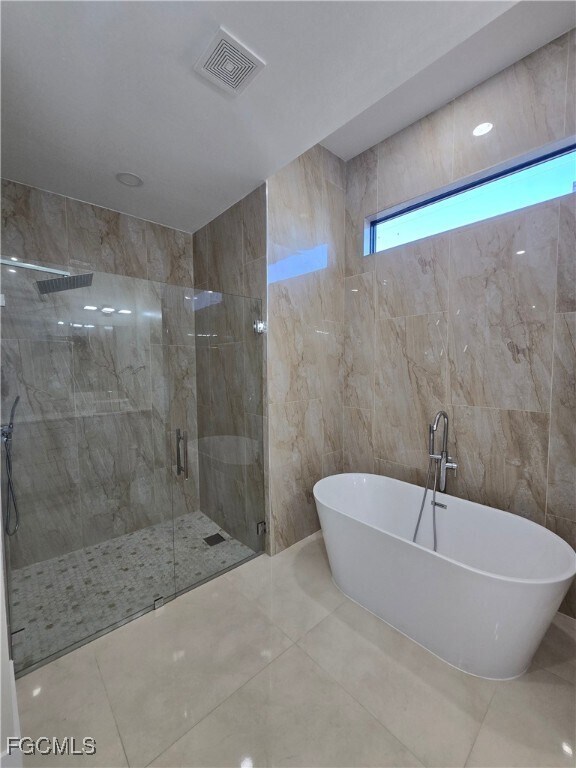 Building Photo - 2200 SW 32nd St