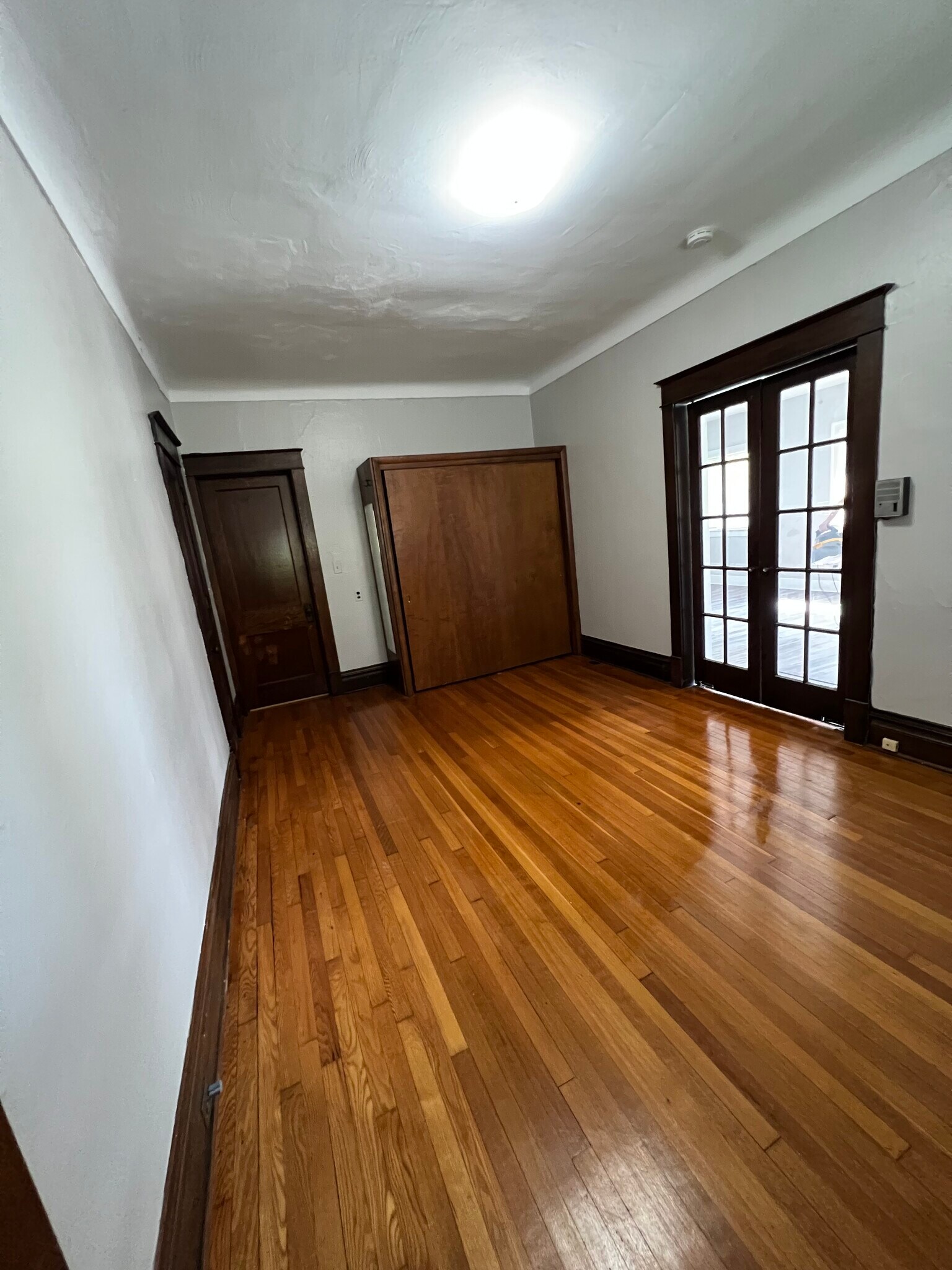 Building Photo - 222 Lafayette Ave NE