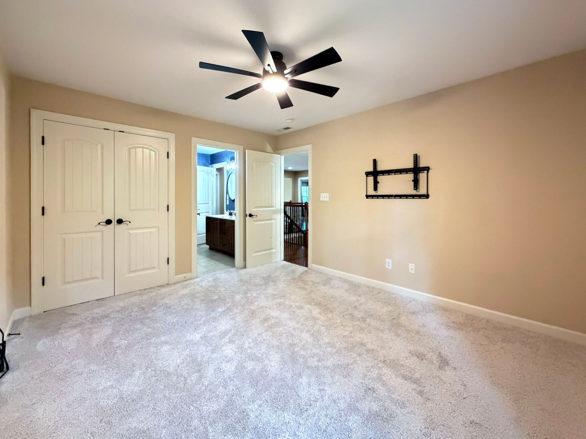 Building Photo - 5604 Pine Rock Ct