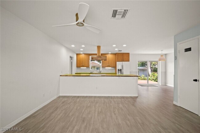 Building Photo - 13014 Seventh St