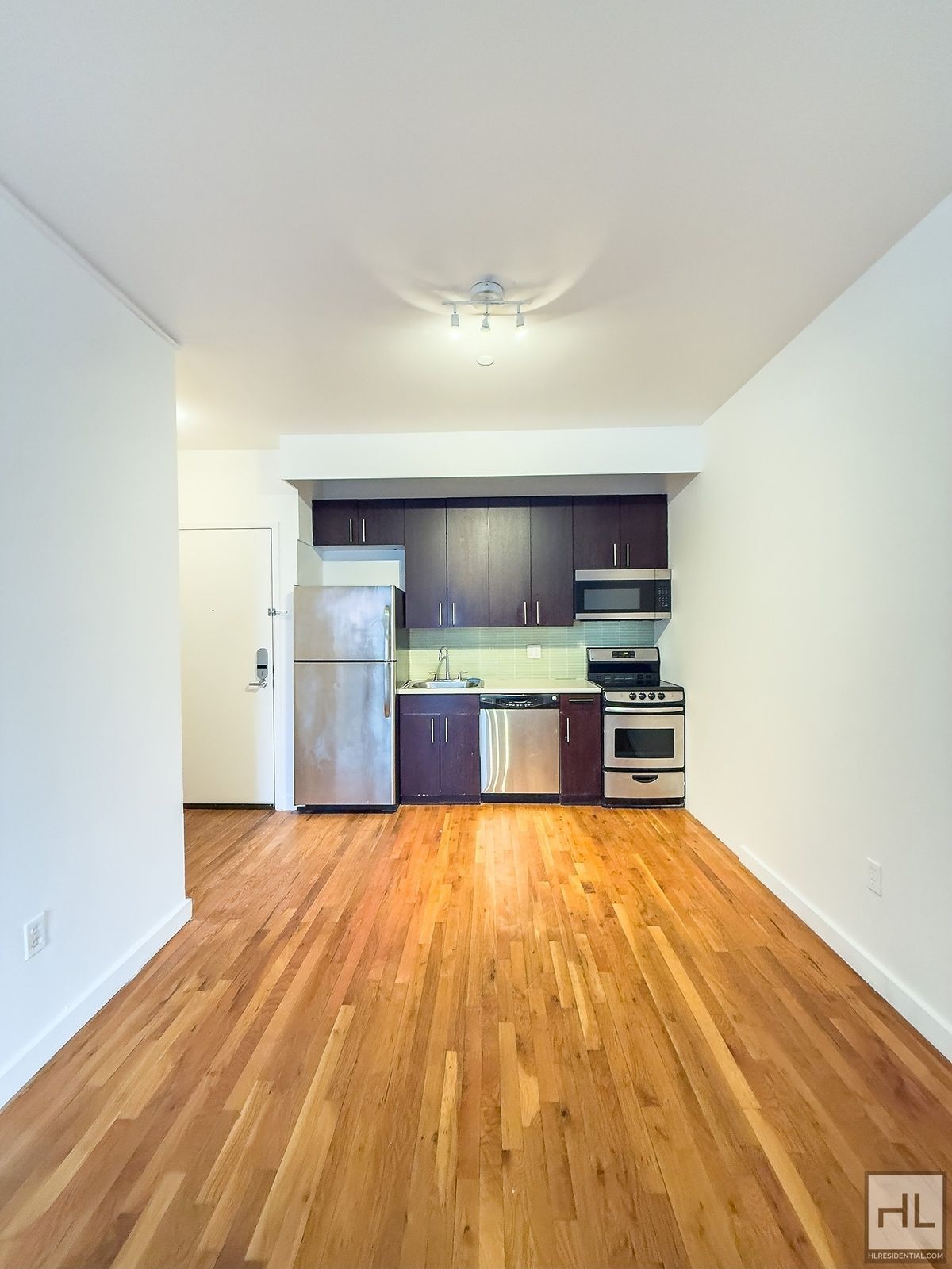 Building Photo - NOLL STREET / Spacious Bushwick 2-Bed 1-Bath / 1-Month Free