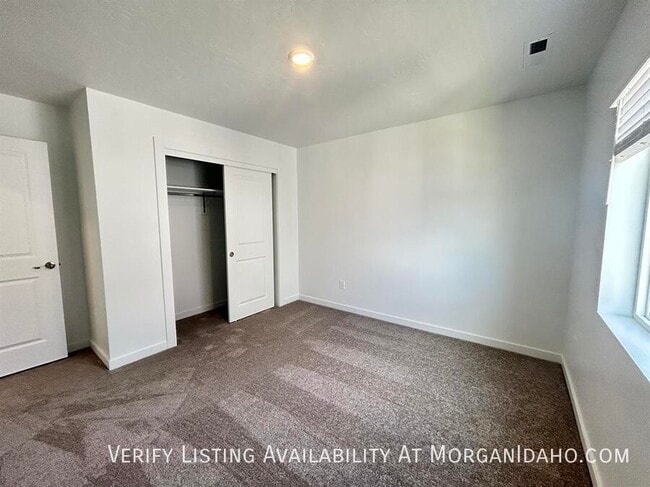 Building Photo - 8205 W Grey Alder Dr