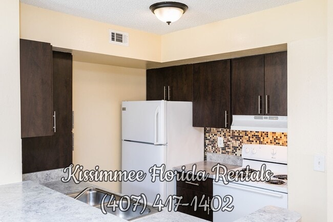 Building Photo - Beautiful Condo with 2-bedroom and 2-bathroom in the heart of Kissimmee