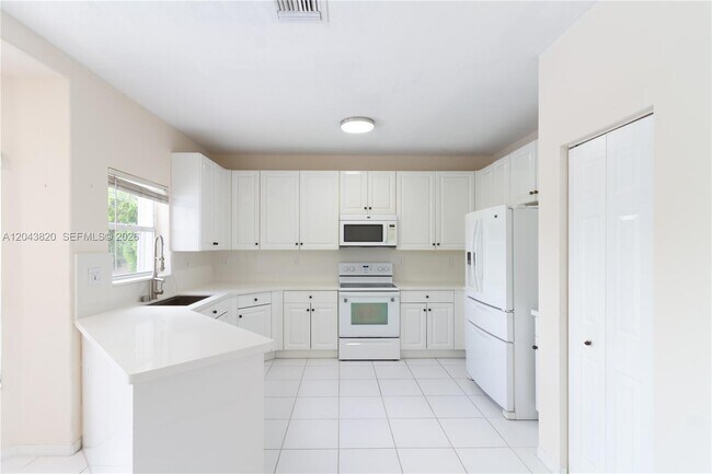 Building Photo - 1473 SW 158th Ave