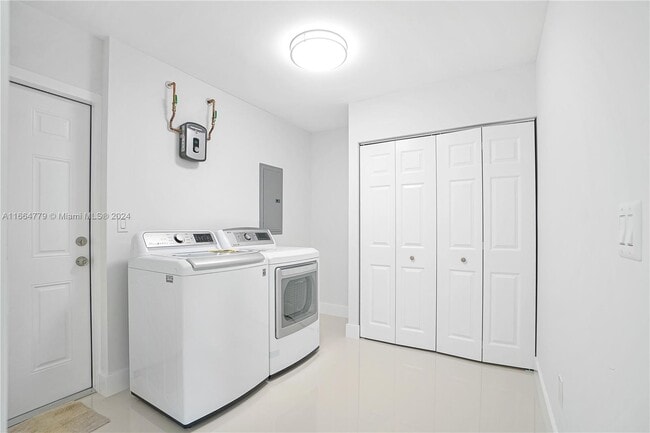 Building Photo - 14510 NW 12th Ave