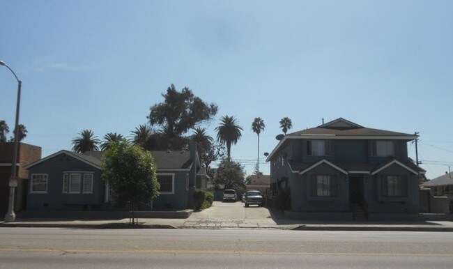 Primary Photo - 1116-1120 W Florence Ave