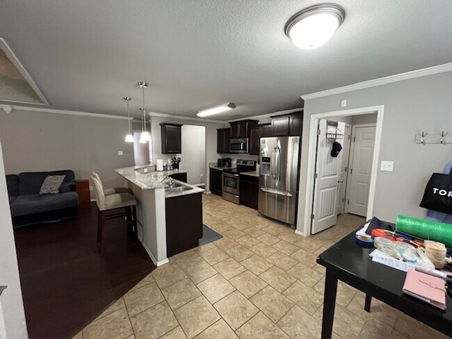 Building Photo - 2720 Brighton Pl