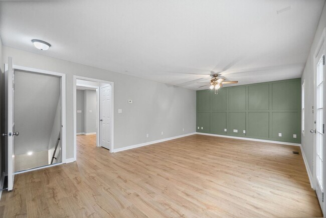 Building Photo - Spacious 3 bedroom 2 1/2 bath home for rent!