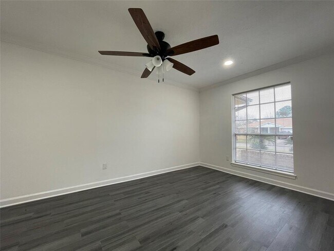 Building Photo - 12034 Tanager St