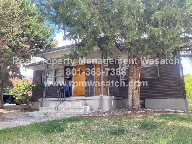 Building Photo - 1103 E Sherman Ave